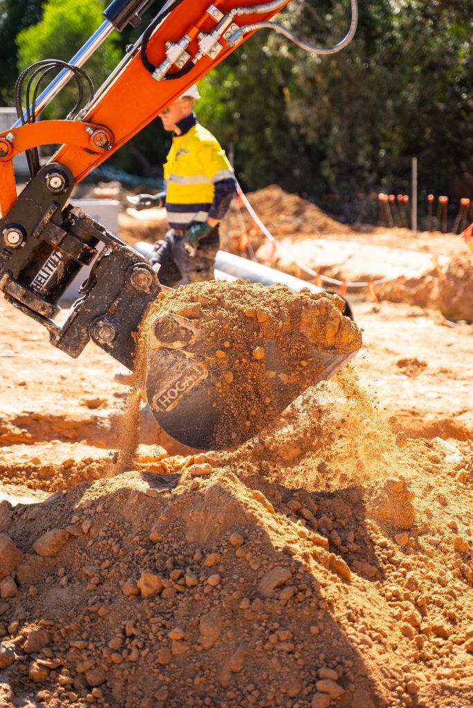 excavator wet hire brisbane APU Excavations & Rentals