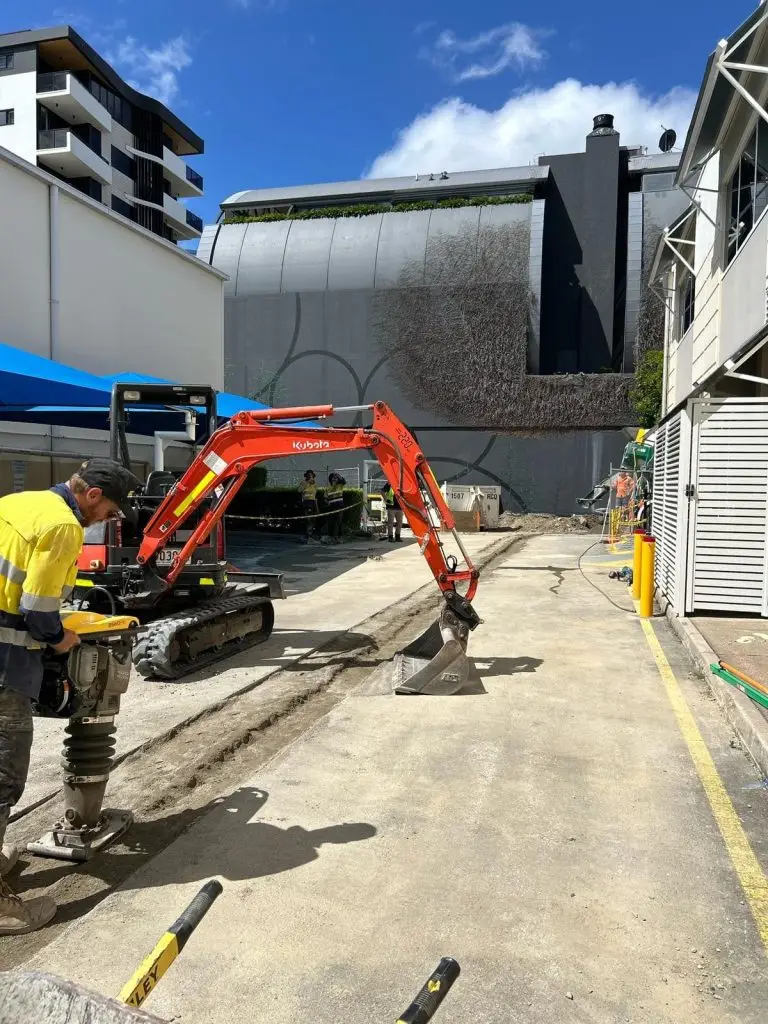 GAP Industries technician working in Brisbane with APU Excavations and Rentals Equipment for Hire. 